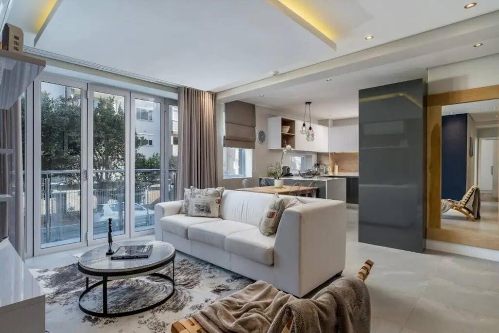 2bedroom -mountain View+pool Apartment